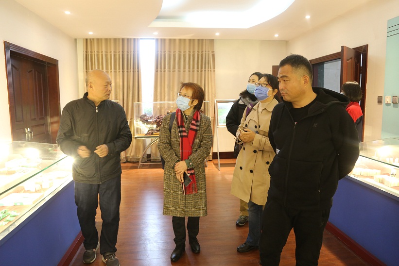 中國(guó)農(nóng)業(yè)大學(xué)中國(guó)農(nóng)業(yè)品牌研究中心陸娟教授一行蒞臨我公司調(diào)研